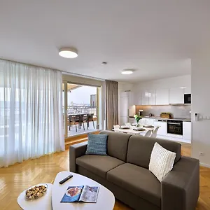 Downtown Rubesova Appart hôtel