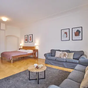 Apart Otel Charles Bridge