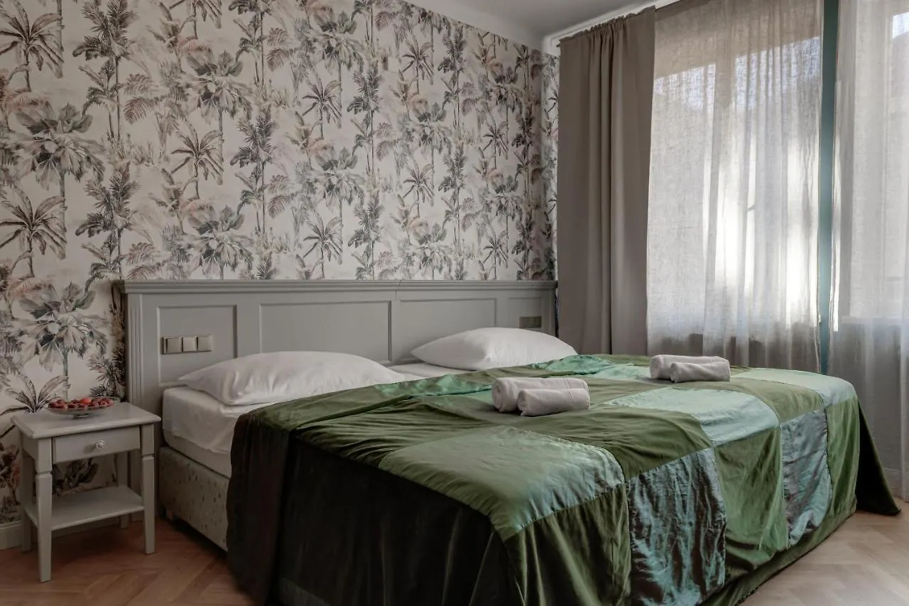 Louren - The Bridge Inn Aparthotel Prague
