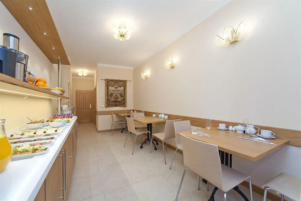 Aparthotel Louren - The Bridge Inn